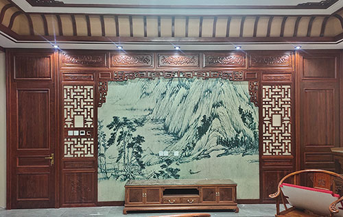 鹿寨中式仿古别墅客厅背景墙花格木作装饰